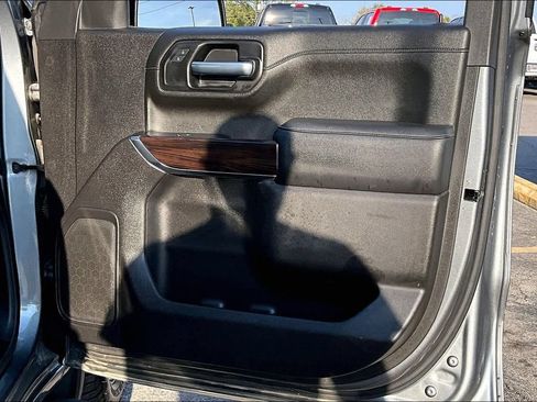 Used 2021 GMC Sierra 1500 SLT AWD/4WD image 27