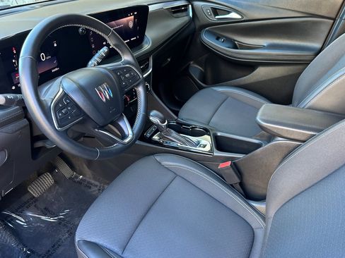 Used 2024 Buick Encore GX Preferred image 10