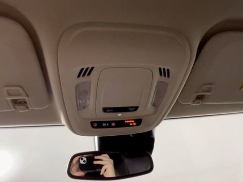 Used 2022 Buick Envision Preferred FWD image 36