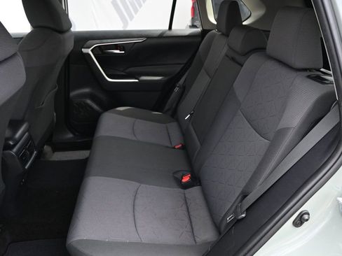 Used 2019 Toyota RAV4 XLE w/ Convenience Package AWD/4WD image 15