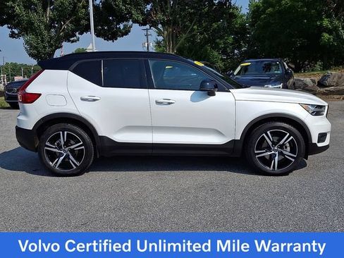 Used 2021 Volvo XC40 T5 R-Design w/ Advanced Package AWD/4WD image 7
