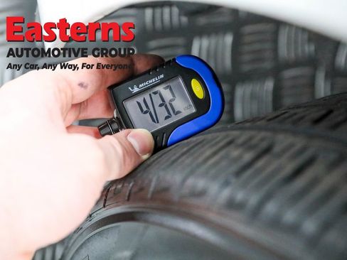 Used 2024 Toyota Camry SE image 27