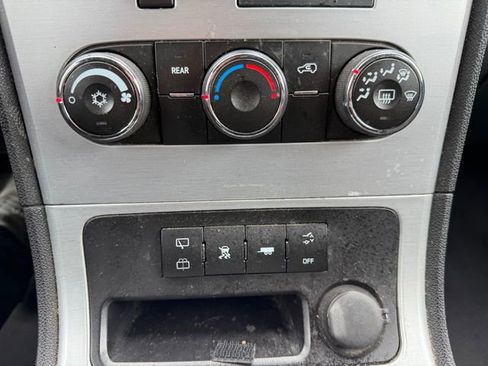 Used 2010 GMC Acadia SLE AWD/4WD image 26