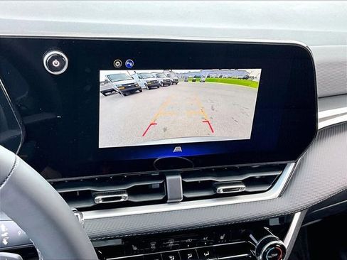 New 2026 Chevrolet Equinox LT w/ Midnight Edition FWD image 16