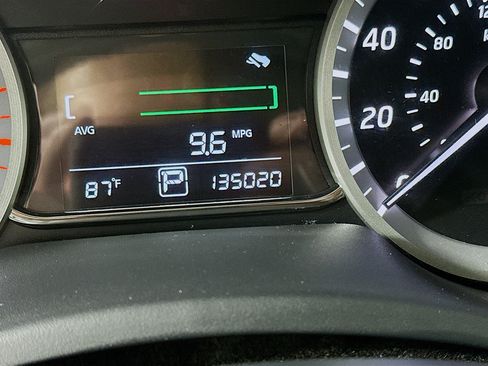Used 2014 Nissan Sentra SR w/ SR Driver Package FWD image 18