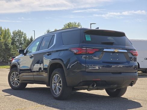 Used 2023 Chevrolet Traverse LT image 12