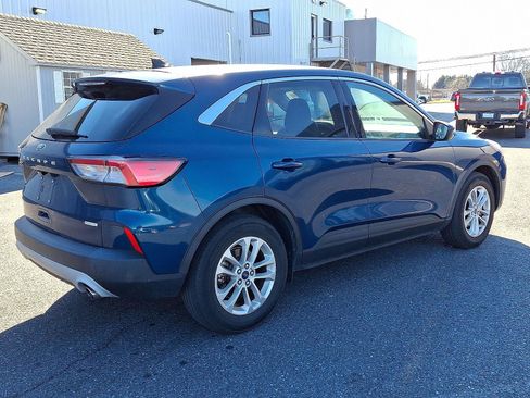 Used 2020 Ford Escape SE image 4