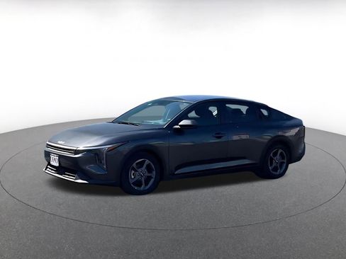 Used 2025 Kia K4 FWD image 8