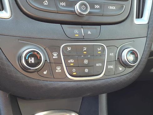 Used 2023 Chevrolet Malibu LT w/ Driver Confidence Package image 11