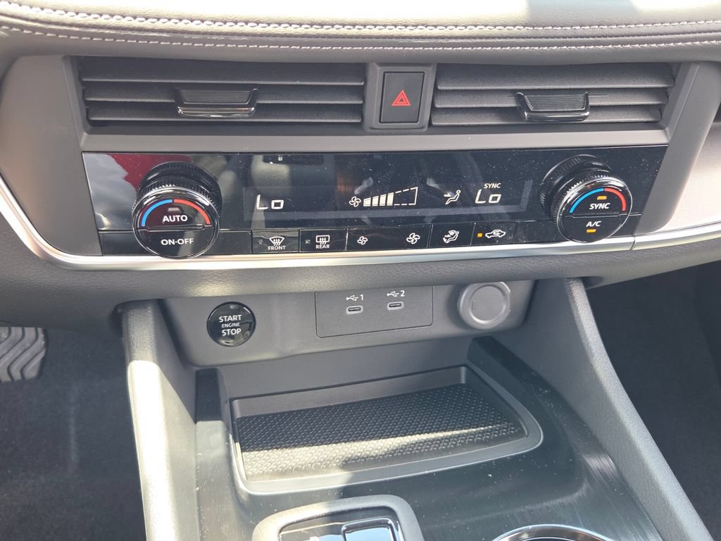 New 2026 Nissan Rogue SV FWD image 19