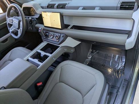 Certified 2025 Land Rover Defender 110 S image 23