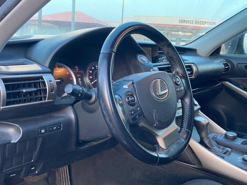 Used 2016 Lexus IS 200t RWD image 8