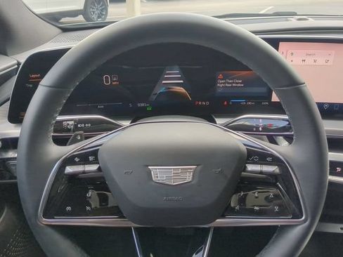 Used 2024 Cadillac Lyriq Sport RWD image 32