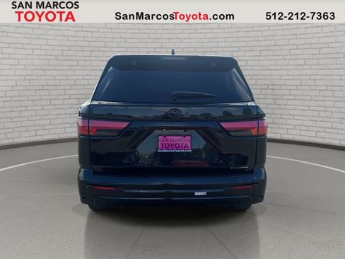 Used 2026 Toyota Sequoia Platinum AWD/4WD image 7