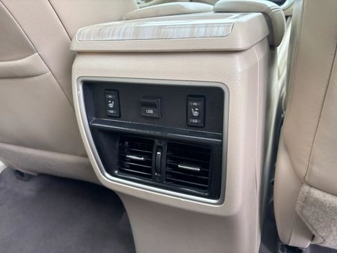 Used 2018 Nissan Murano Platinum FWD image 65