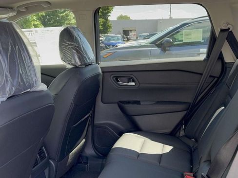 New 2026 Nissan Rogue Dark Armor AWD/4WD image 34