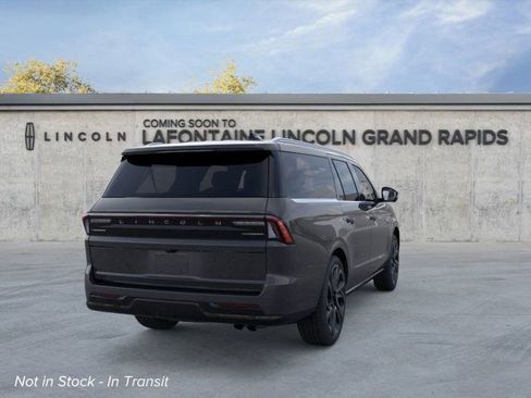 New 2026 Lincoln Navigator L Reserve AWD/4WD image 8