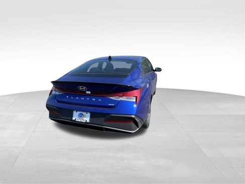 New 2025 Hyundai Elantra SEL image 20
