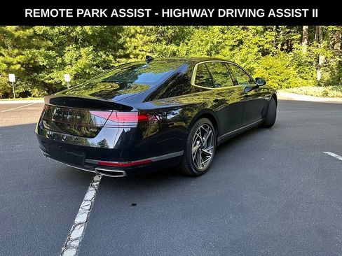 Used 2023 Genesis G90 3.5T AWD/4WD image 2