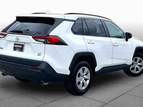 Used 2021 Toyota RAV4 LE AWD/4WD image 13