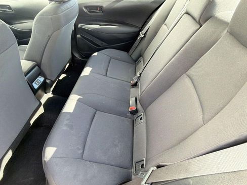 Used 2025 Toyota Corolla LE image 27