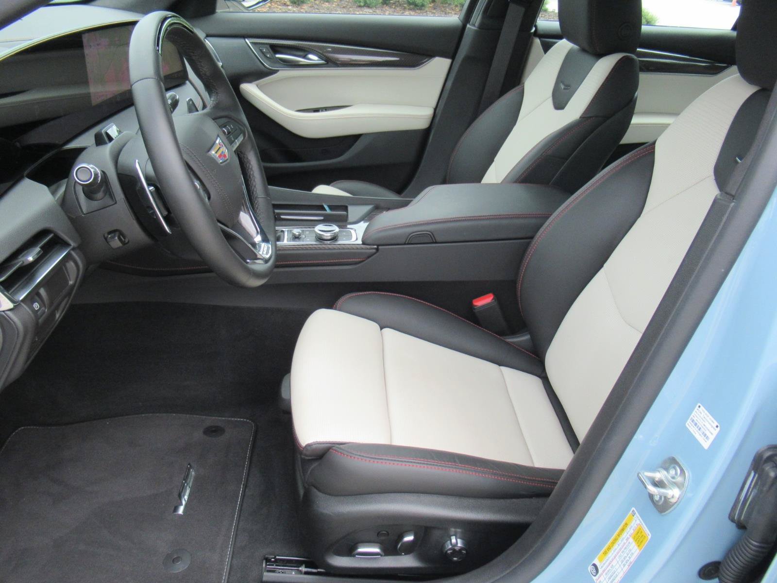 Certified 2025 Cadillac CT5 V w/ Technology Package RWD image 19