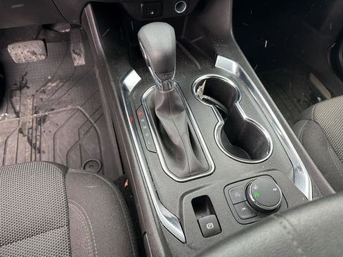 Used 2023 Chevrolet Traverse LT image 43