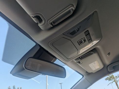 Used 2025 Toyota RAV4 XLE FWD image 20