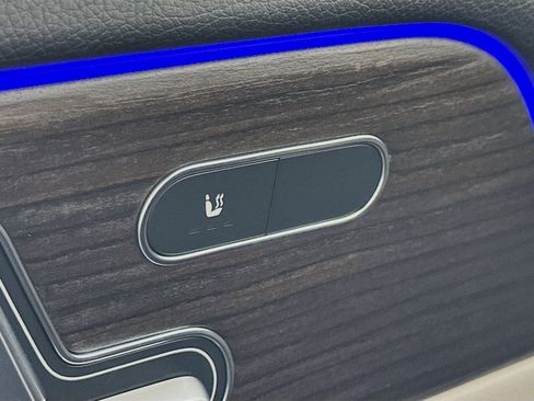 New 2026 Mercedes-Benz GLB 250 image 21