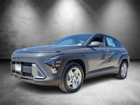 New 2026 Hyundai Kona SE image 5