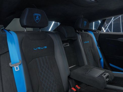 Used 2024 Lamborghini Urus Performante AWD/4WD image 27