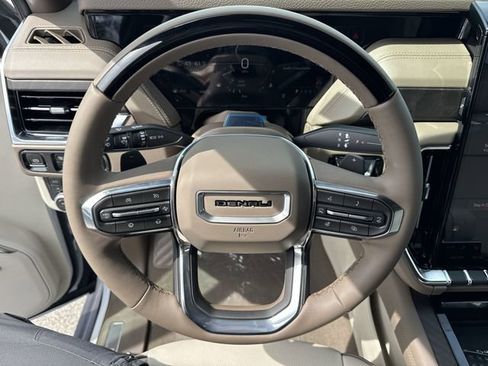 New 2026 GMC Yukon Denali image 14