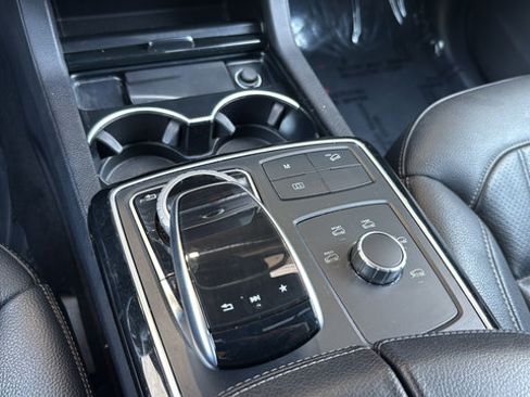Used 2017 Mercedes-Benz GLE 350 4MATIC image 25