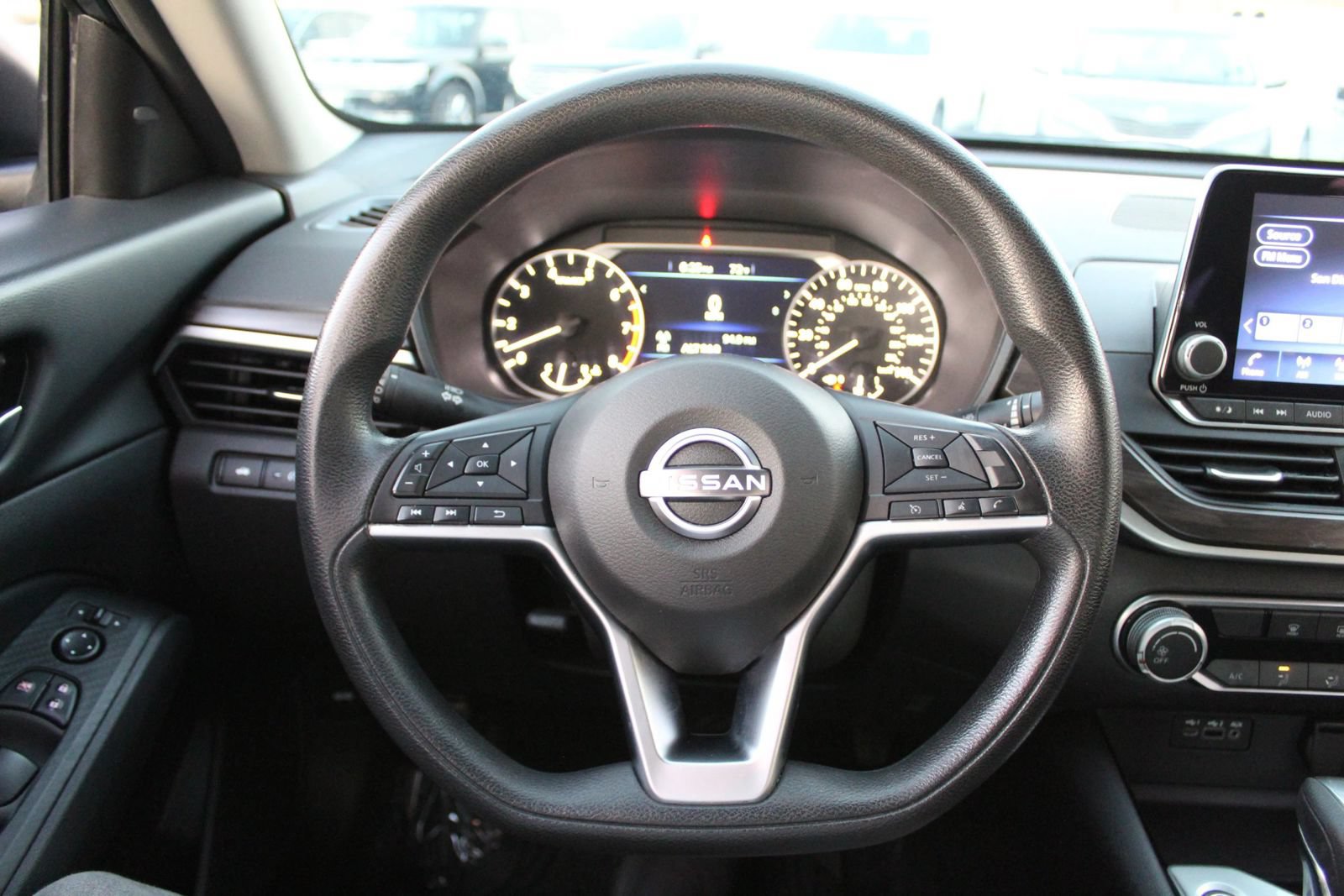 Used 2024 Nissan Altima 2.5 SV FWD image 15