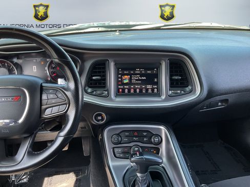 Used 2022 Dodge Challenger GT AWD/4WD image 12