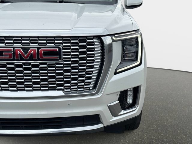 Used 2023 GMC Yukon XL Denali AWD/4WD image 9