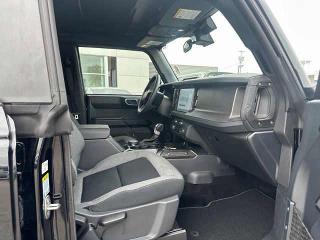 Used 2025 Ford Bronco 4-Door AWD/4WD image 8