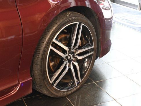 Used 2016 Honda Accord Sport image 32