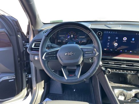 New 2026 Chevrolet Traverse Z71 image 12