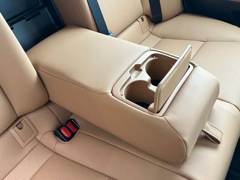 Used 2024 Lexus ES 350 w/ Premium Package image 28