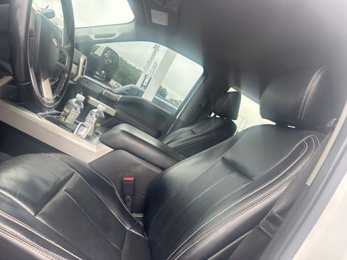 Used 2021 Ford F250 Lariat w/ Lariat Value Package AWD/4WD image 2