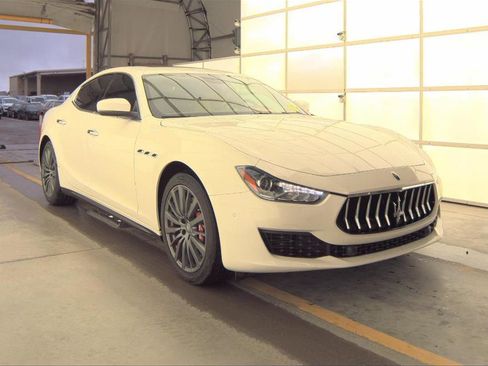 Used 2020 Maserati Ghibli S RWD image 1