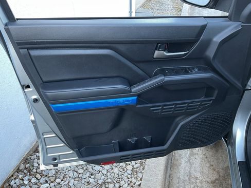 Used 2025 Toyota Tacoma TRD Off-Road image 13