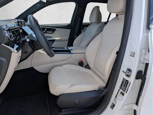 Used 2026 Mercedes-Benz GLC 300 4MATIC image 16