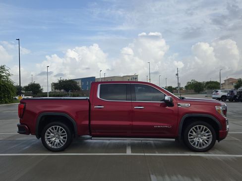 Used 2019 GMC Sierra 1500 Denali w/ Denali Ultimate Package AWD/4WD image 2