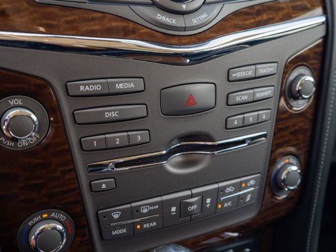 Used 2019 Nissan Armada Platinum AWD/4WD image 19
