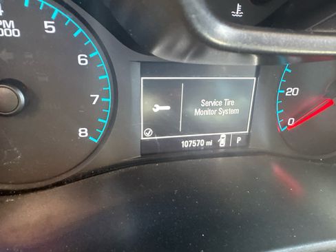 Used 2017 Chevrolet Colorado W/T RWD image 15
