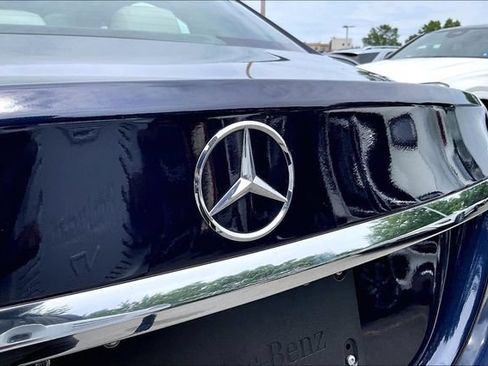 Used 2018 Mercedes-Benz C 300 4MATIC Sedan image 28