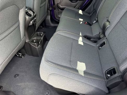 New 2026 Jeep Gladiator Sport AWD/4WD image 10