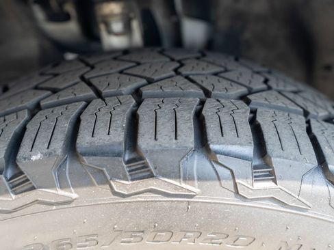 Used 2019 Jeep Grand Cherokee Altitude AWD/4WD image 39